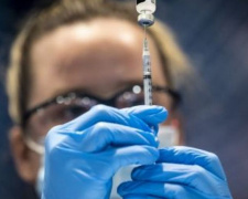 Первые вакцинированные от COVID-19 украинцы рассказали о впечатлениях