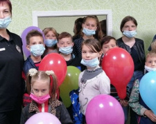 В Авдіївці поліцейські влаштували свято для дітей