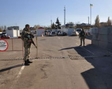 Опубликована сводка с донбасских пунктов пропуска: даже в воскресенье их пересекают десятки тысяч человек