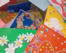 В Авдеевке устроили акцию «Открытка для бабушки» (ФОТО)