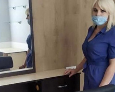 Сучасна перукарня та інклюзивний санвузол для літніх  людей: в Авдіївці за міські кошти відремонтували приміщення терцентру