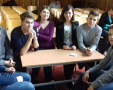 В Авдеевке у молодых патриотов проверили знание истории