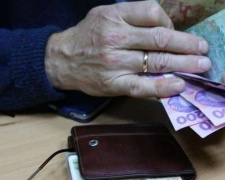 Повышение пенсий работающим пенсионерам: кому добавят и как сосчитать на примере