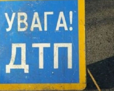 В Донецкой области водитель мотороллера погиб в ДТП с участием военного транспорта