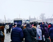 Проблемы на донбасских КПВВ: правозащитники дали свою оценку