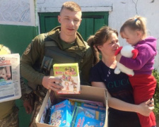 Офицеры Cimic Avdeevka доставили подарки детям, местным жителям и военнослужащим (ФОТО)