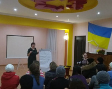 “Какие родители, такие и дети”: в Авдеевке говорили о личностном развитии ребёнка в семье (ФОТО)