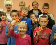 В Авдеевке детям помогают с «домашкой» и с выбором профессии (ФОТО)