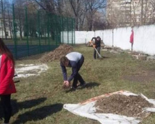 В Авдеевке приступили к обустройству спортплощадок (ФОТОФАКТ)
