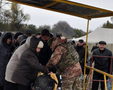 Зона АТО: что и в каком объеме можно перевозить через линию разграничения