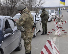 Линию соприкосновения на Донбассе не удалось пересечь 14 людям