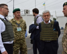  Делегация МИД Польши побывала на КПВВ в Донецкой области и намерена оказать помощь (ФОТО)