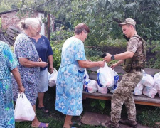 Авдеевские «симики» помогли доставить помощь в Опытное (ФОТО)