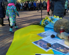 Авдіївка долучилася до відзначення Дня Гідності та Свободи (ФОТО)