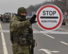 В МинВОТ анонсировали изменение правил перевозки грузов через КПВВ на Донбассе