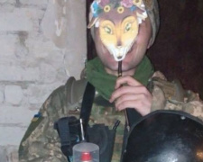 В Авдеевке колядовала вооруженная «коза» в бронежилете