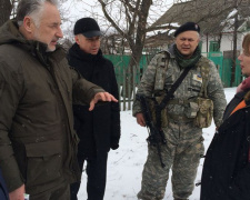 Депутат польского Сейма  Малгожата Госевская побывала на руинах авдеевских многоэтажек (ФОТО)