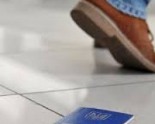 Утерявшие гражданский паспорт переселенцы сталкиваются с огромными проблемами при его восстановлении