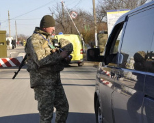 У донбасских пунктов пропуска 31 декабря зафиксированы небольшие очереди