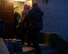 Эвакуированных авдеевцев разместили в Мариуполе