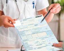 Больничный за свой счет: почему сотни тысяч украинцев не получили выплаты