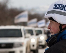 Длинные очереди и отказ в пропуске: что происходит на блокпостах в Донецкой области