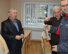 Городская организация совета ветеранов в Авдеевке отмечает свой 30-летний юбилей (ФОТО)