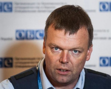 Стороны конфликта на Донбассе во время перемирия готовятся к боевым действиям, -  Хуг
