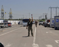 С утра очереди наблюдаются на двух КПВВ в Донецкой области