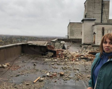 Разбитый обстрелами и находящийся в опасном месте дом в Авдеевке признали пригодным к проживанию (ФОТО)