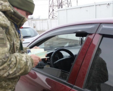 Через один из донбасских КПВВ пытались проехать со свинцом и взяткой