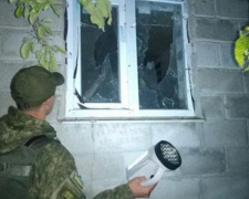 Авдеевка ночью попала под обстрел: повреждены дома