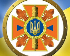 Подробности пожара в Авдеевке: с огнем боролись 8 спасателей