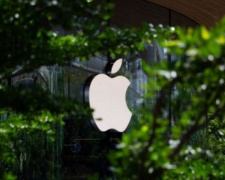 В cети появились фото возможного iPhone 13: у него нет разъема для подзарядки