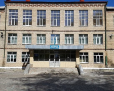 В рамках Программы социального партнерства, АКХЗ частично проведет ремонт двух школ