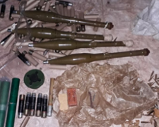 В зоне АТО нашли смертоносный тайник: опубликованы фото