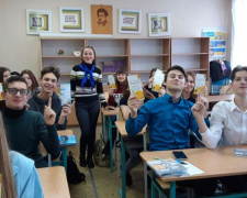 Школьников Авдеевки учили правилам выбора профессии