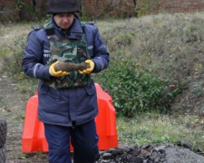 Пиротехники изъяли и обезвредили три минометные мины в прифронтовой Авдеевке