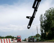 На неподконтрольный Донбасс не пропустили купальники, но пропустили тонны гигиенических наборов