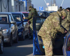 Пограничники рассказали, как работают КПВВ после решения СНБО перекрыть дороги в ОРДЛО