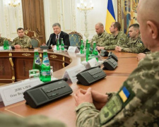 Президент вручил энергетикам Ордена &quot;За мужество&quot; за восстановление электроэнергии в Авдеевке