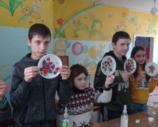 Вихованці «Іскорки» на канікулах прийняли участь у майстер-класі по декупажу