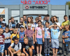Авдеевской детворе показали железное сердце города - АКХЗ (ФОТО)