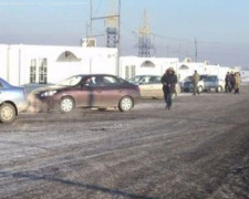 Опубликована сводка с КПВВ на линии разграничения: большие очереди и задержание по двум статьям
