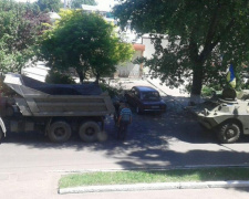 Как в Авдеевке по улицам бронированную технику возили (ФОТОФАКТ)