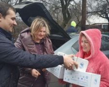 Многодетные семьи Авдеевки получили подарки из Великобритании
