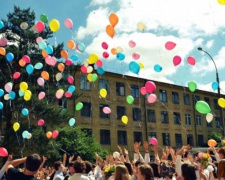 Українських школярів закликали відмовитись від запуску повітряних кульок