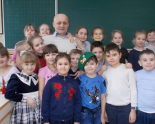 Учні Авдіївки зустрілись із учасником бойових дій на території Афганістану (ФОТО)