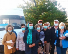 Жители прифронтовых громад могут воспользоваться бесплатными социальными автобусами