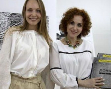 Фотокнига, где есть и история жителей Авдеевки, пополняет библиотеки Украины